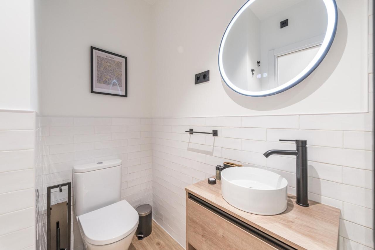 Apartament Jes B Close To Bernabeu Stadium Madrid Kültér fotó